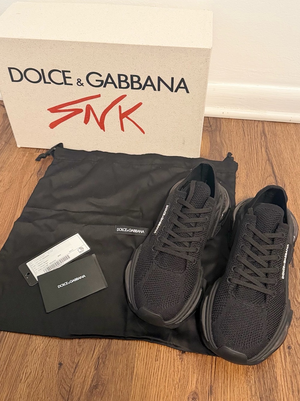 Dolce & Gabbana Black Knit Low Top Sneakers CS2050 AY894- EU 41- New